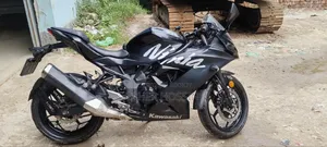 Kawasaki 2022 Black