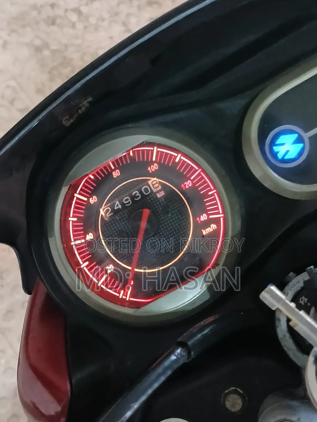 Bajaj V15 2018 Red