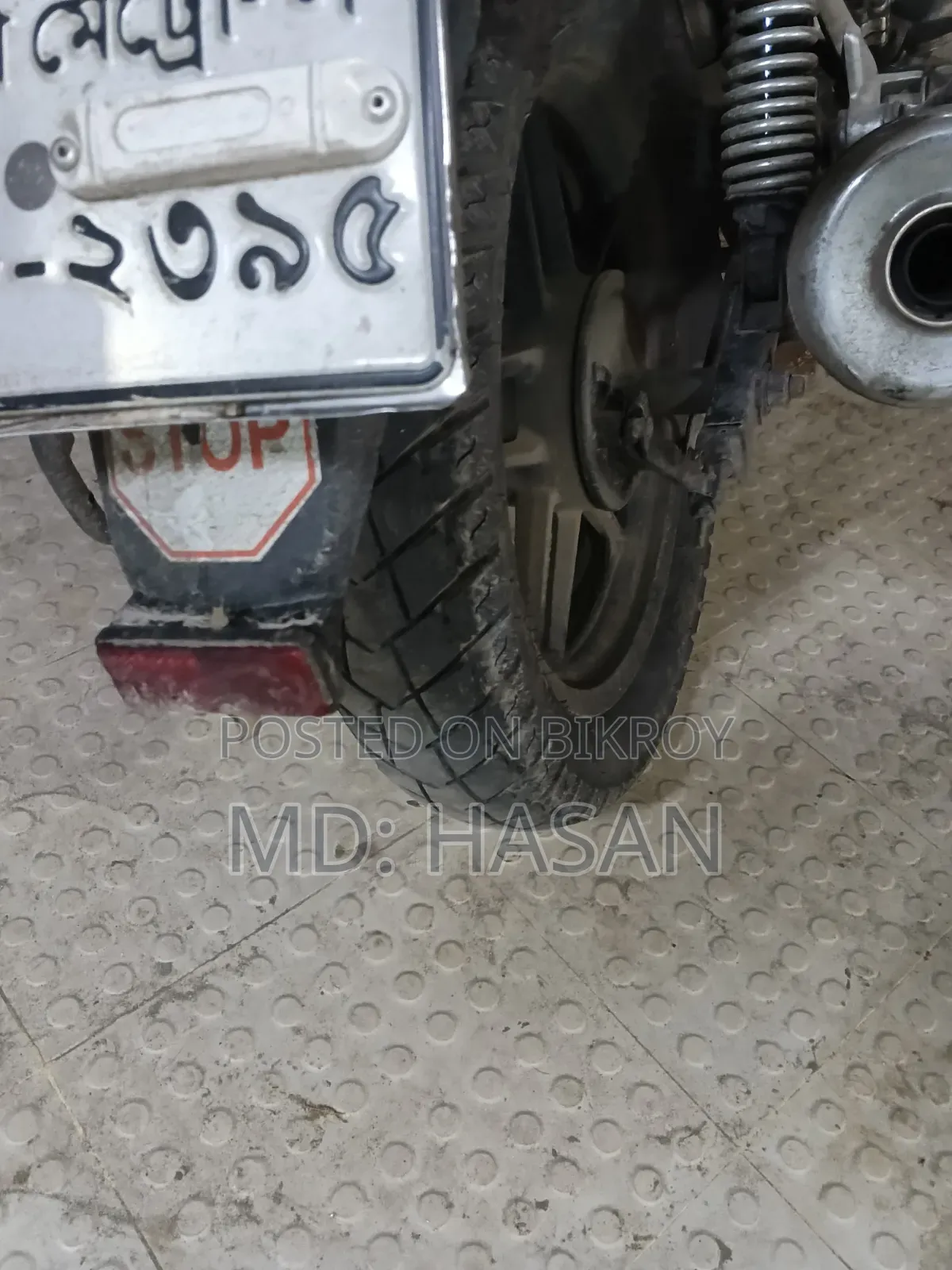 Bajaj V15 2018 Red