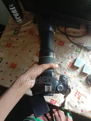 Canon 600D With Zoom Lens 75-300