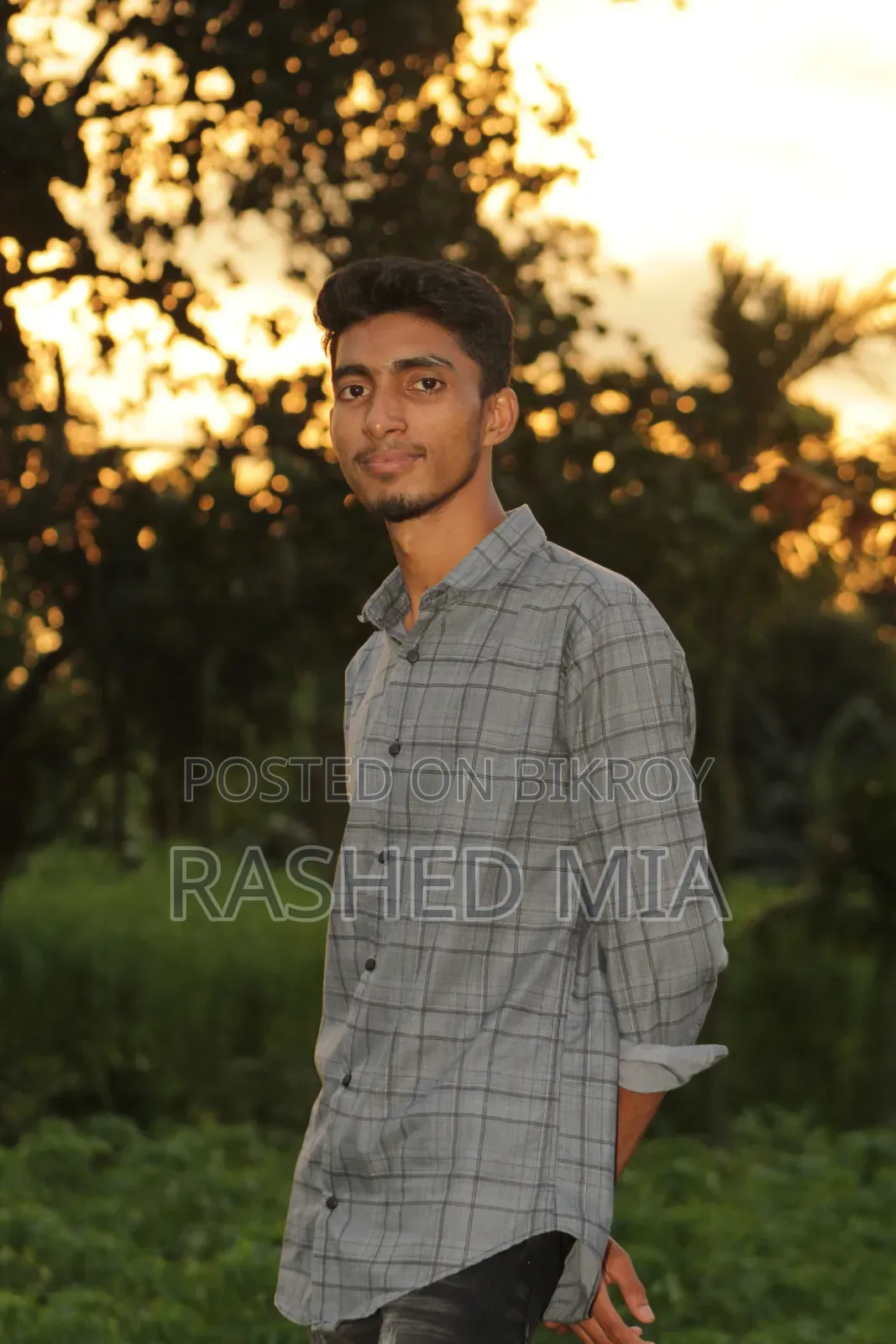 Canon 600D With Zoom Lens 75-300