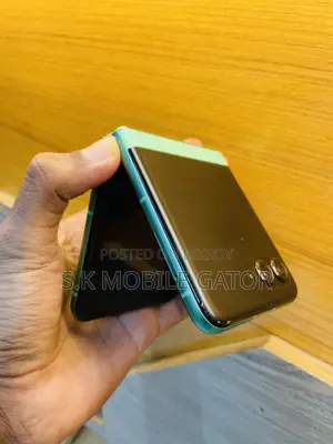Motorola Razr 60 256 GB Green