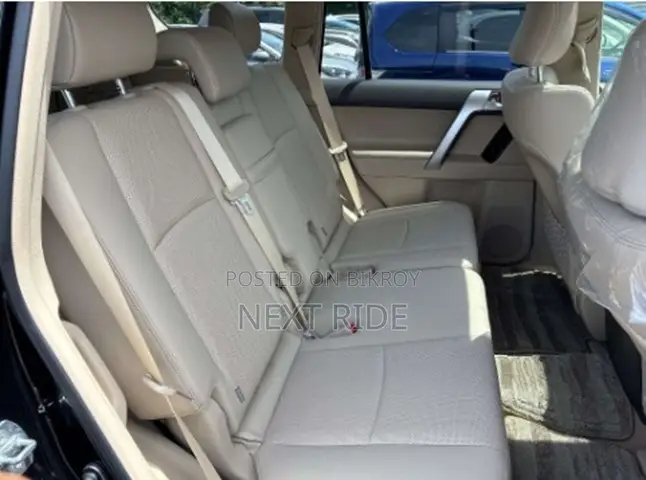 Toyota Land Cruiser Prado 2023 Black