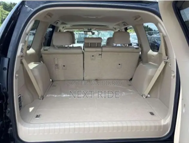 Toyota Land Cruiser Prado 2023 Black