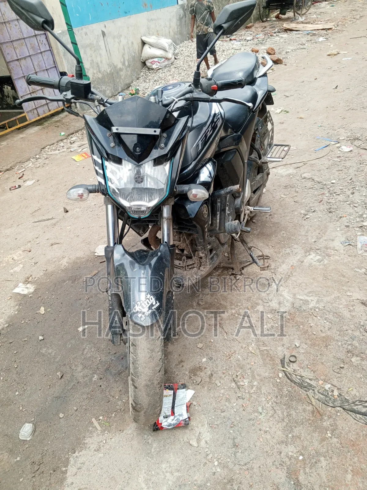 ইয়ামাহা এফজেড ২০১৭ কালো