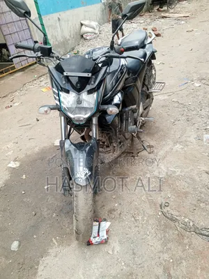 ইয়ামাহা এফজেড ২০১৭ কালো