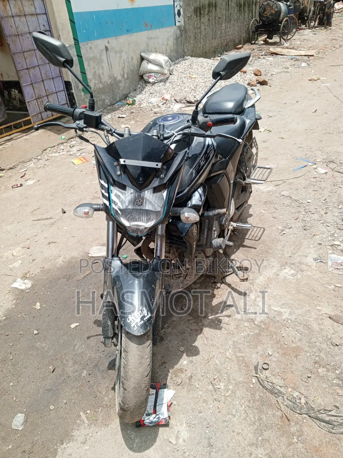ইয়ামাহা এফজেড ২০১৭ কালো