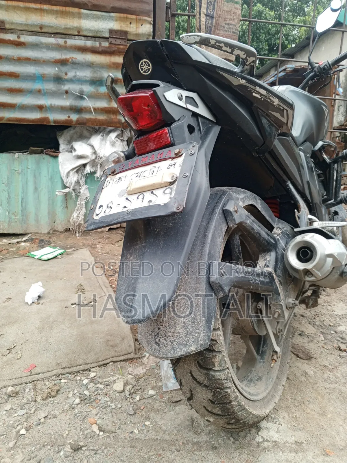 ইয়ামাহা এফজেড ২০১৭ কালো