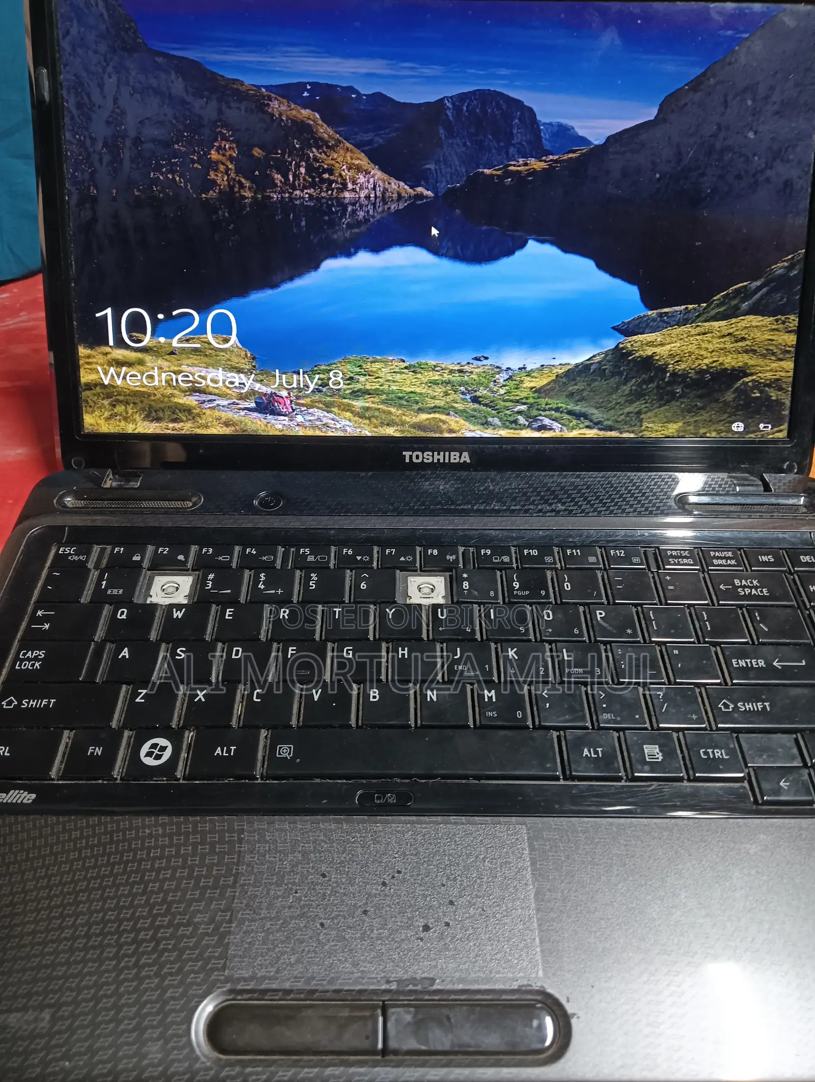 Laptop Toshiba Satellite C850 8GB Intel Core I5 HDD+SSD 640GB