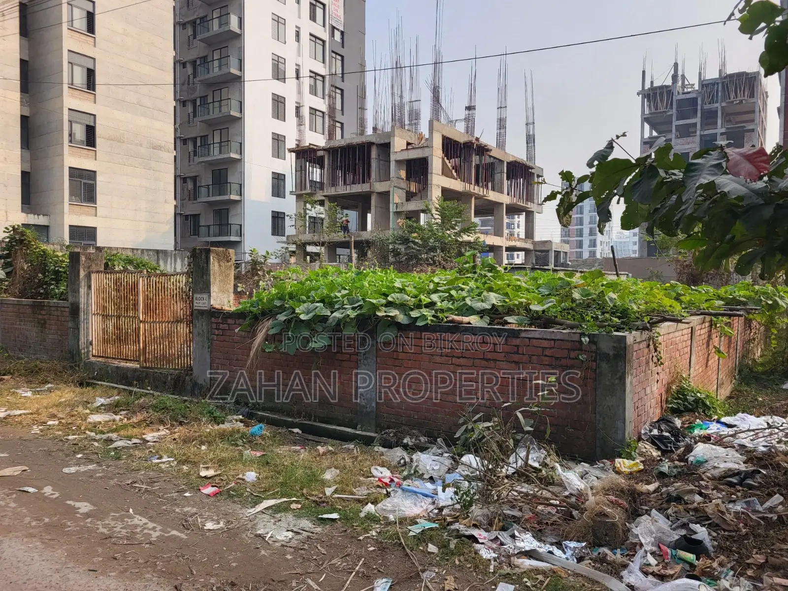 I Block 10 Katha South Facing Plot For Sale