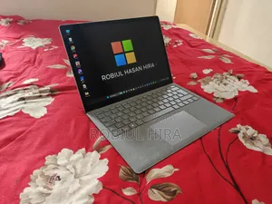 ল্যাপটপ মাইক্রোসফট সারফেস ল্যাপটপ ৪ ৮জিবি ইন্টেল কোর আই৫ এসএসডি ৫১২জিবি