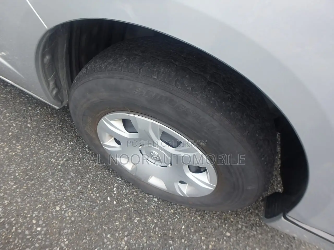 Toyota HiAce 2021 সিলভার