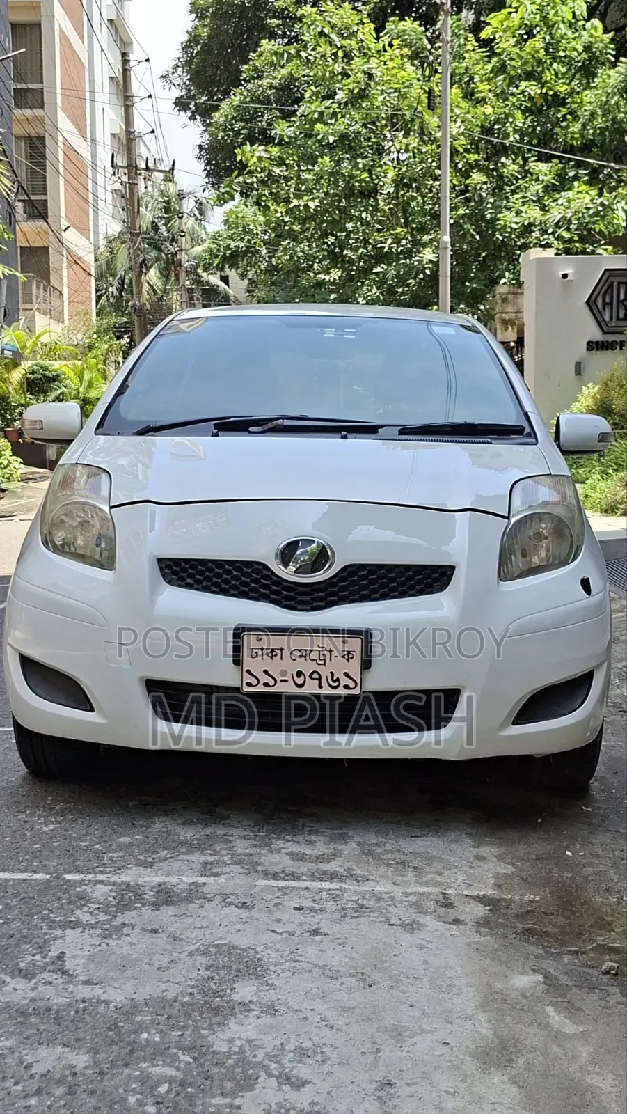 Toyota Vitz 2008 White