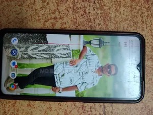 Vivo Y33s 128 GB Gold