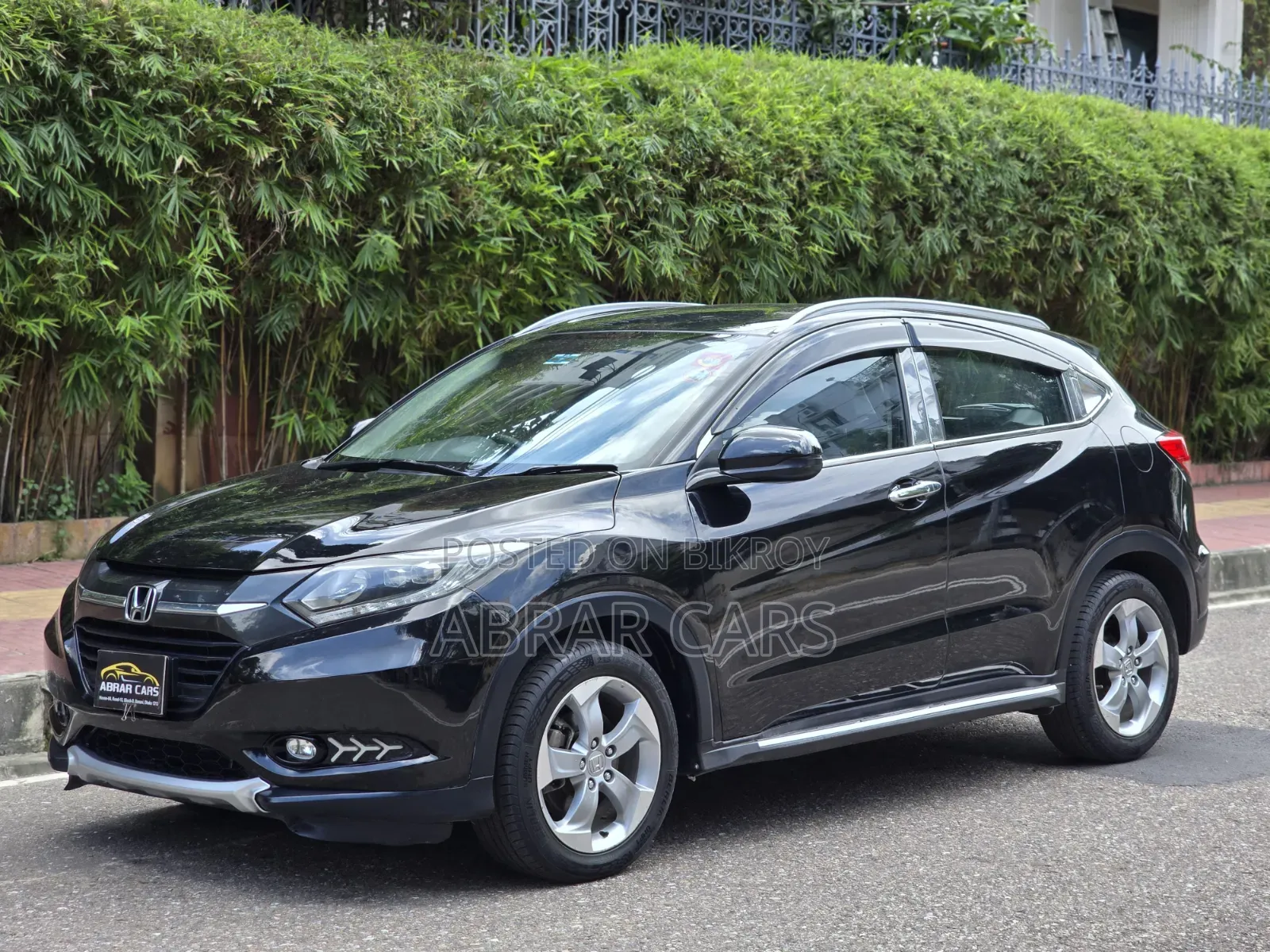 New Honda HR-V 4-door SUV (1.5L 4-cylinder CVT) 2016 Black