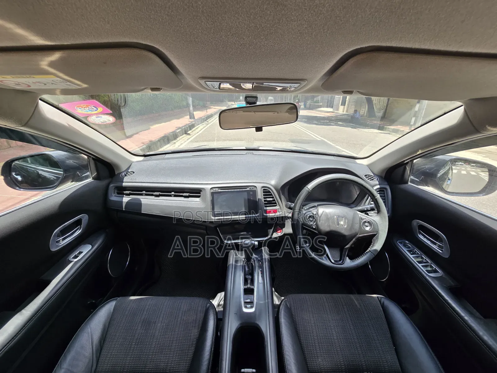 New Honda HR-V 4-door SUV (1.5L 4-cylinder CVT) 2016 Black