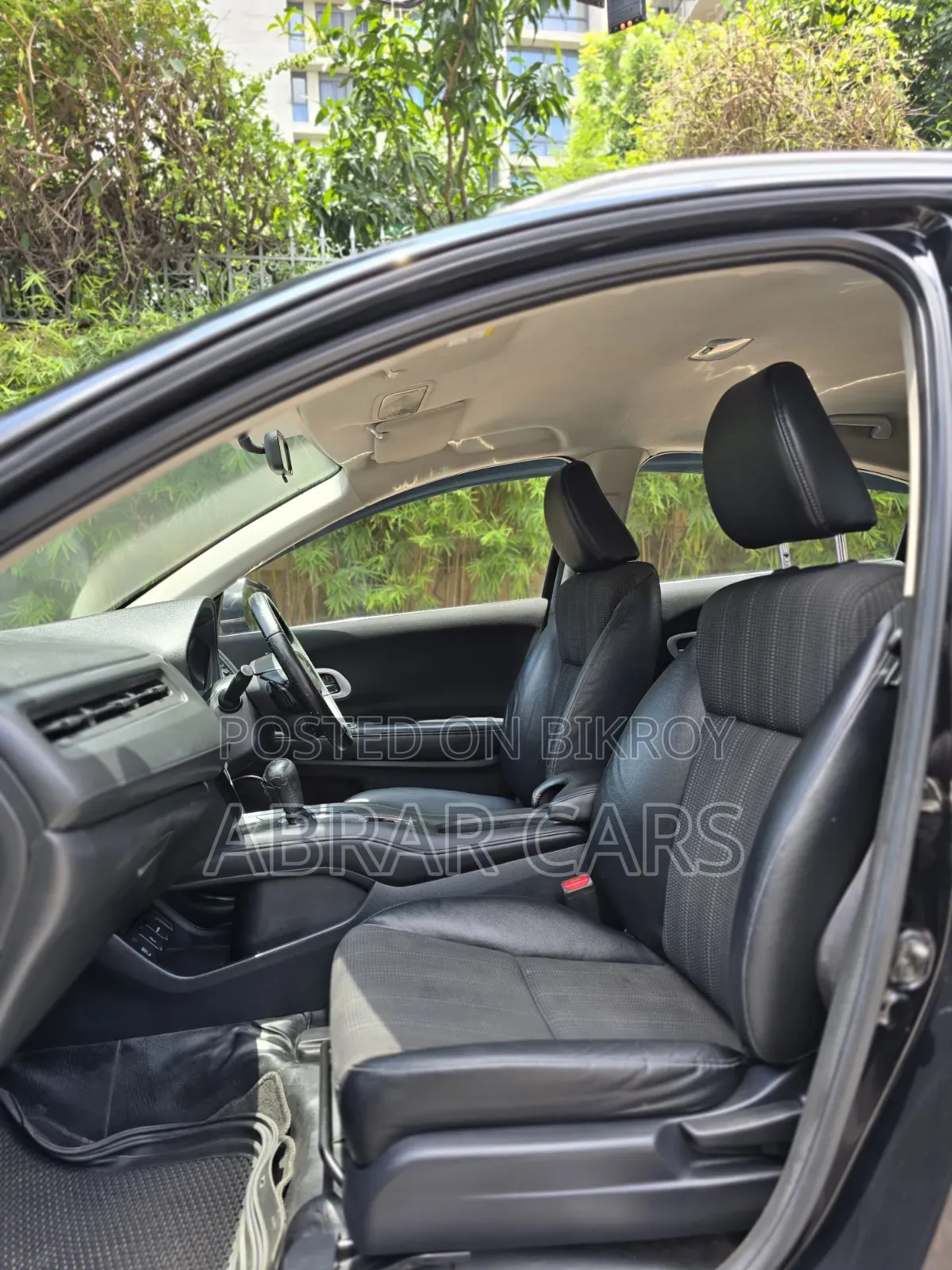 New Honda HR-V 4-door SUV (1.5L 4-cylinder CVT) 2016 Black