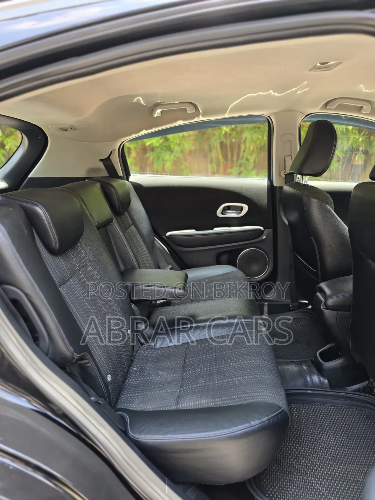 New Honda HR-V 4-door SUV (1.5L 4-cylinder CVT) 2016 Black