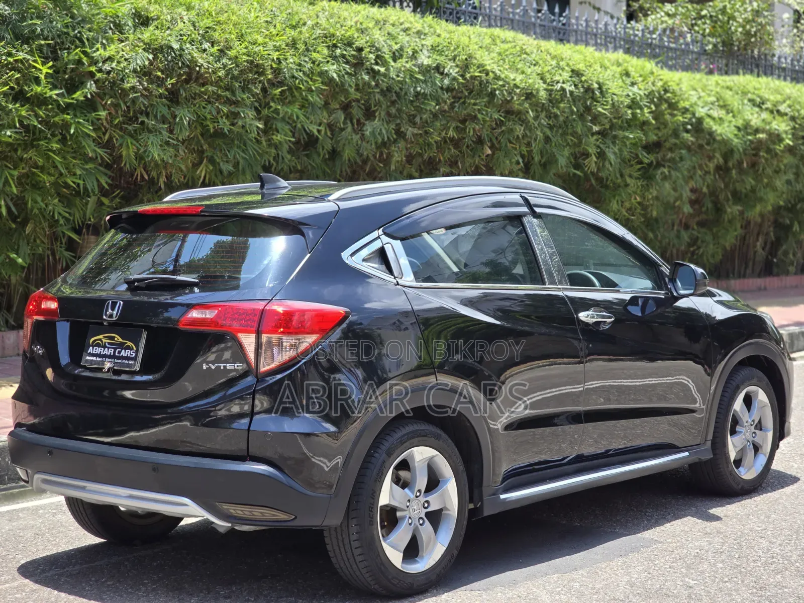 New Honda HR-V 4-door SUV (1.5L 4-cylinder CVT) 2016 Black