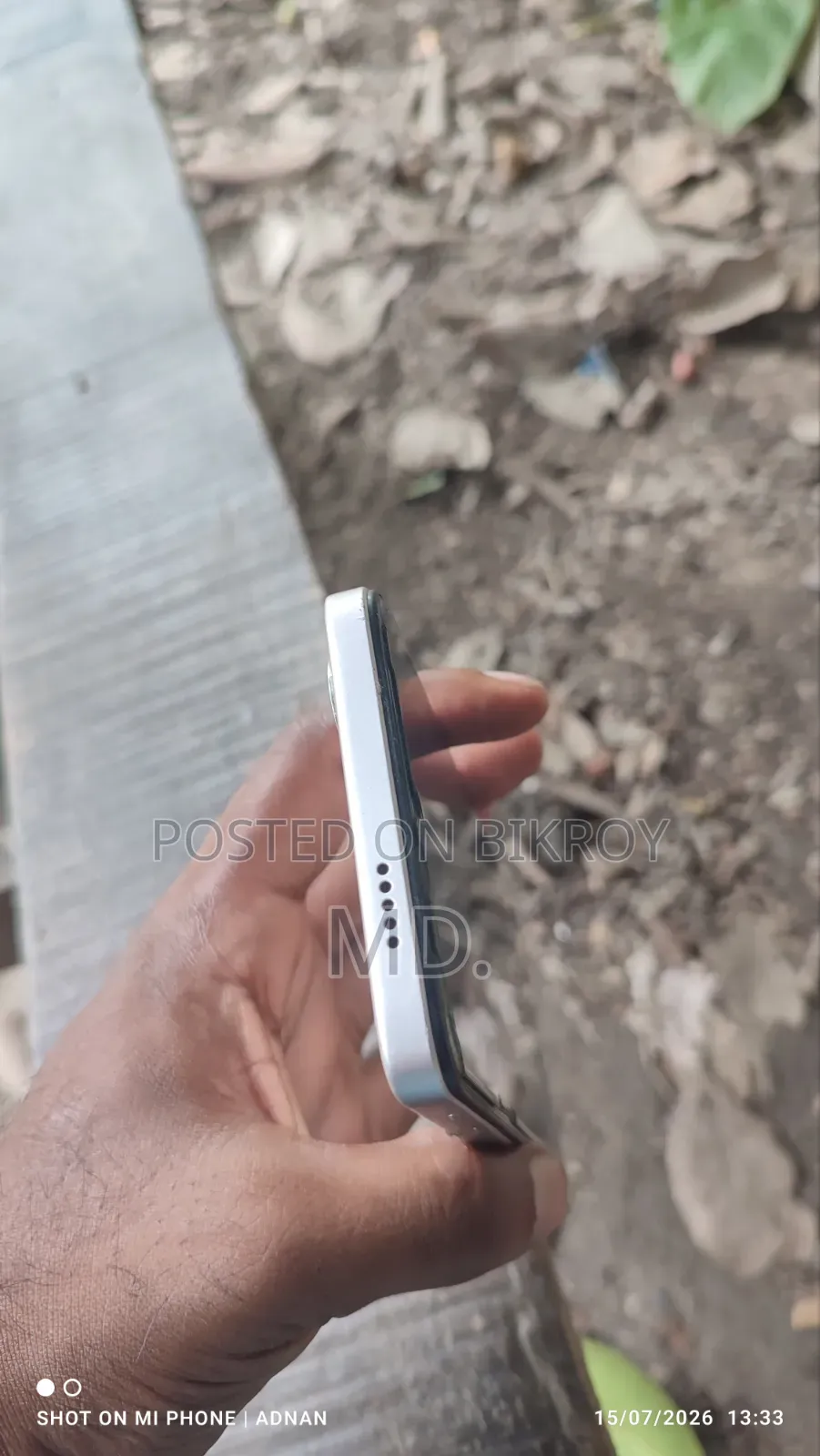 Vivo Y04 64 GB Gold
