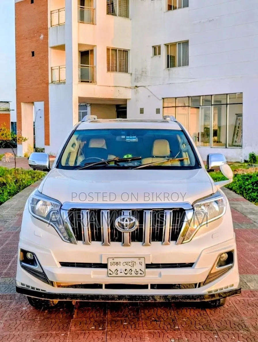 Toyota Land Cruiser Prado 2012 Pearl