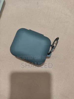 Realme Buds Air 7. Look Like New.