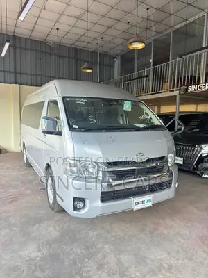 টয়োটা হাইএস ২০২১ সিলভার