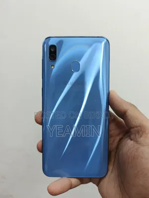 Samsung Galaxy A30 64 GB Blue