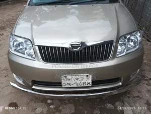 টয়োটা করোলা ২০০৪ বেইজ