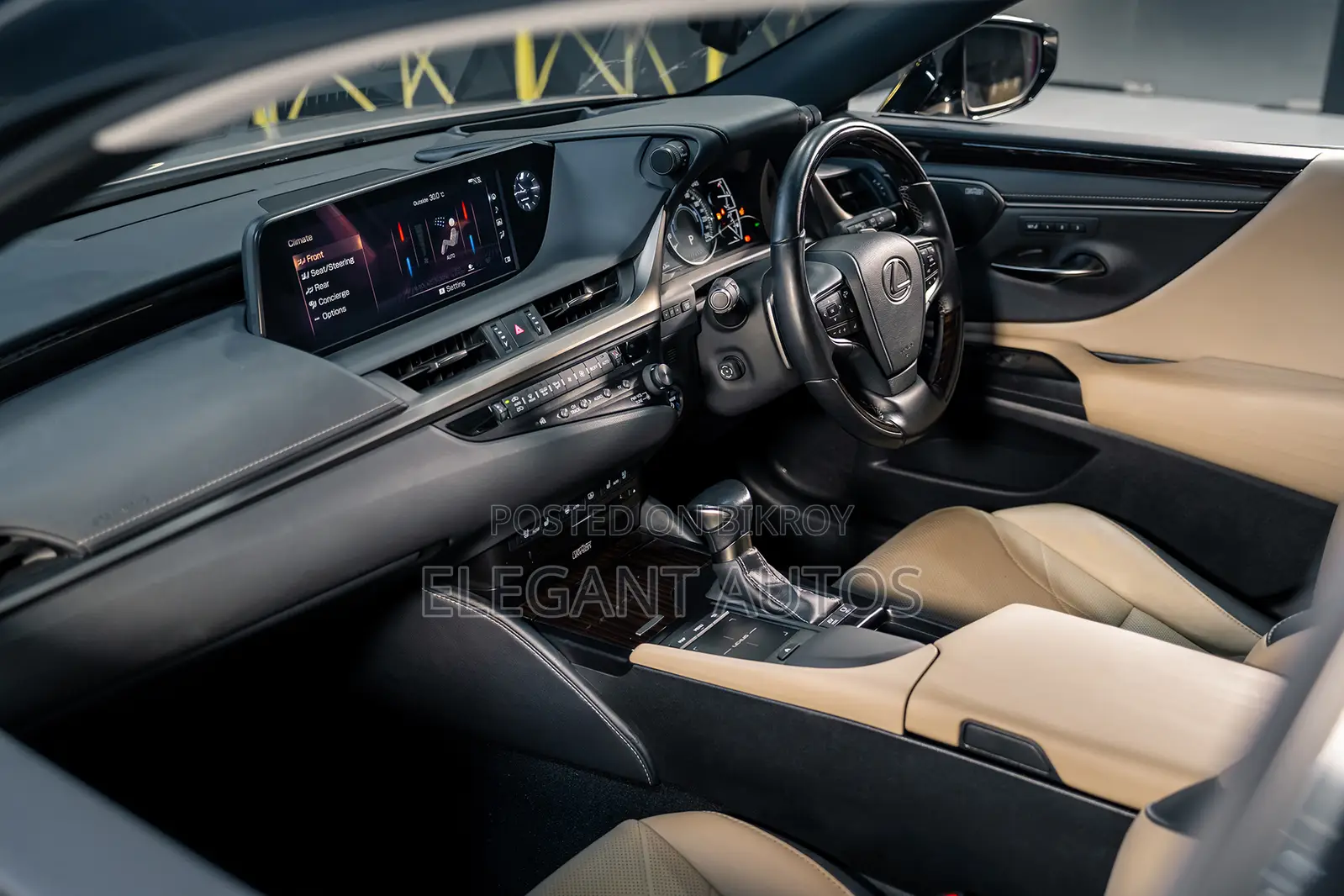 Lexus ES 300h Ultra Luxury 2020 Beige