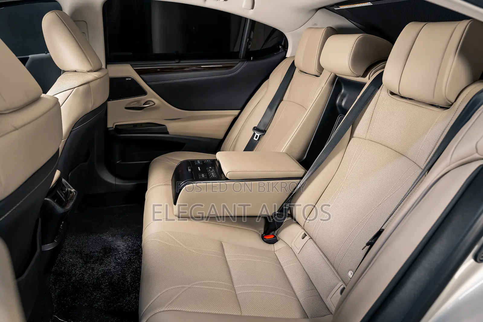 Lexus ES 300h Ultra Luxury 2020 Beige
