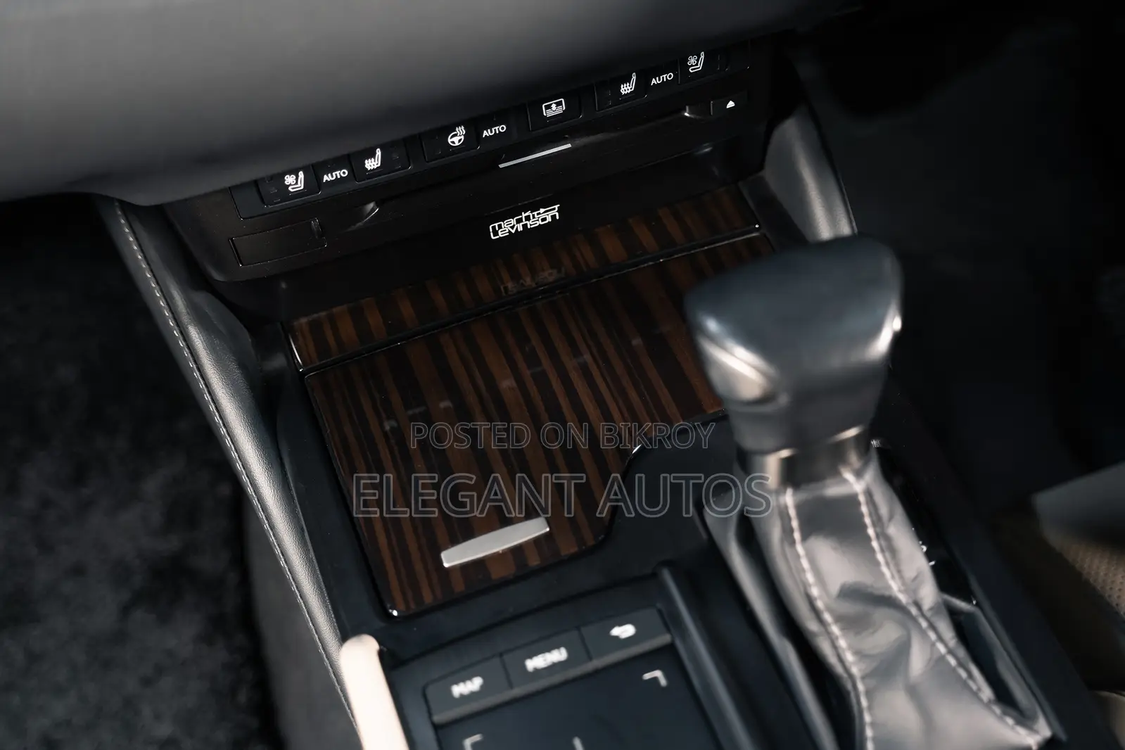 Lexus ES 300h Ultra Luxury 2020 Beige