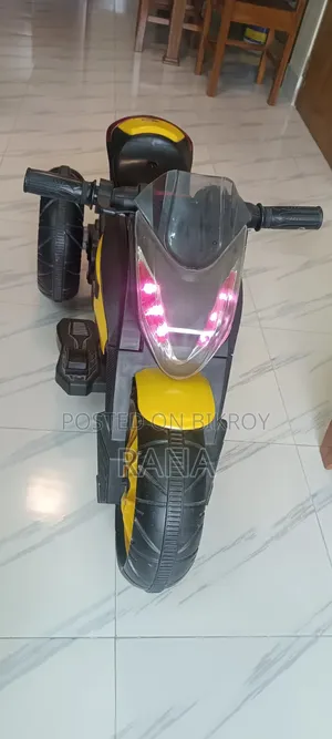 বাচ্চাদের মোটরসাইকেল
