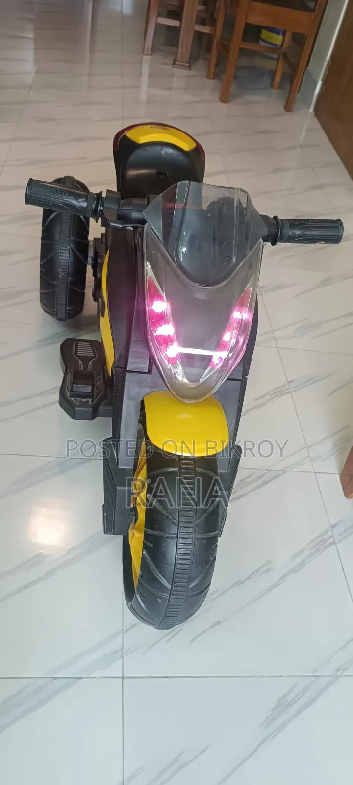 বাচ্চাদের মোটরসাইকেল