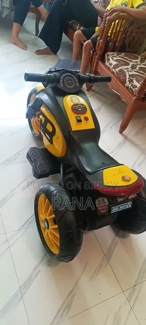 বাচ্চাদের মোটরসাইকেল