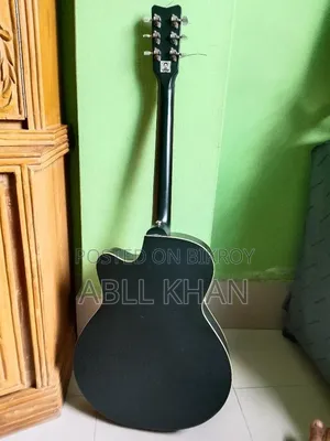 Acoustic Cutaway Guitar