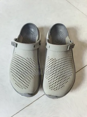 Crocs Sandal Waterproof (42/8)