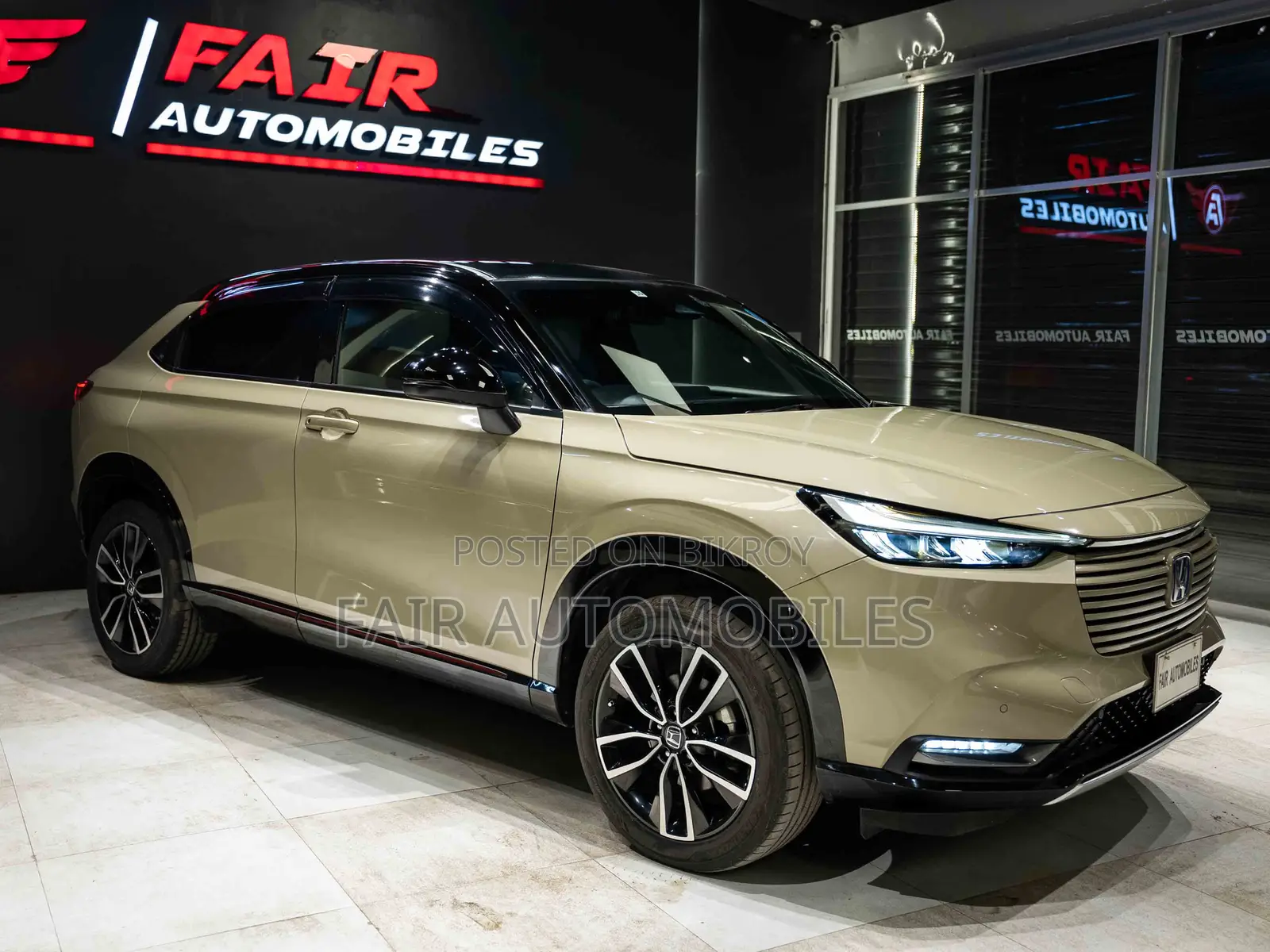 Honda Vezel 2021 Beige