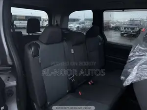 Toyota Noah 2022 Silver