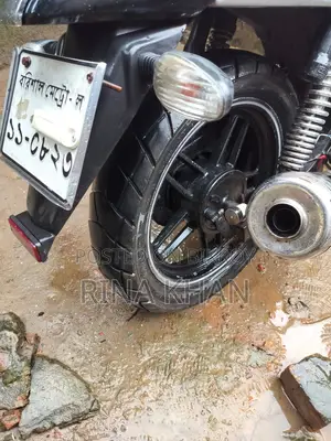 Bajaj V15 2017 Red