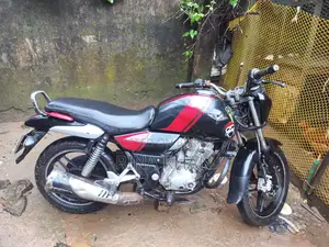Bajaj V15 2017 Red