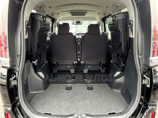 Toyota Noah 2021 Black