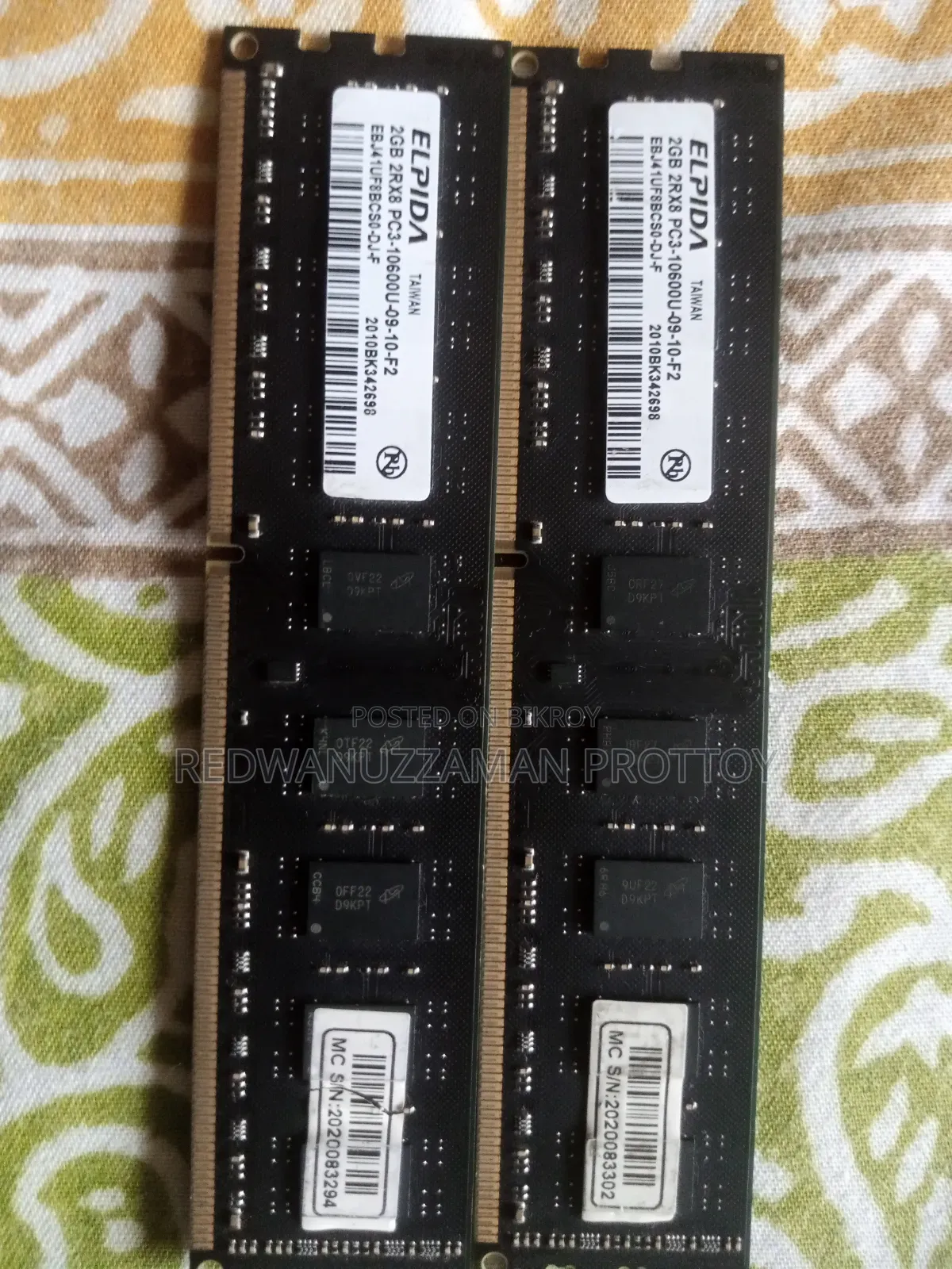 Computer RAM 2 GB + 2 GB = Total 4 GB (Random Access Memory 4 GB)