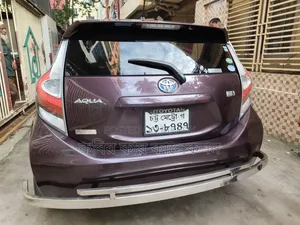 Toyota Aqua 2014 Maroon