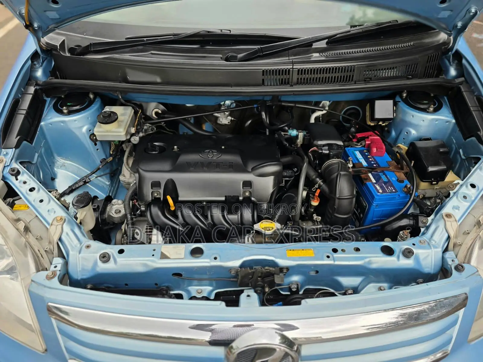 Toyota Raum 2011