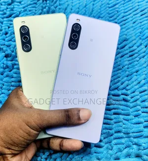 Sony Xperia 10 v 128 GB