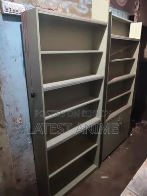 দোকানের আসবাবপত্র