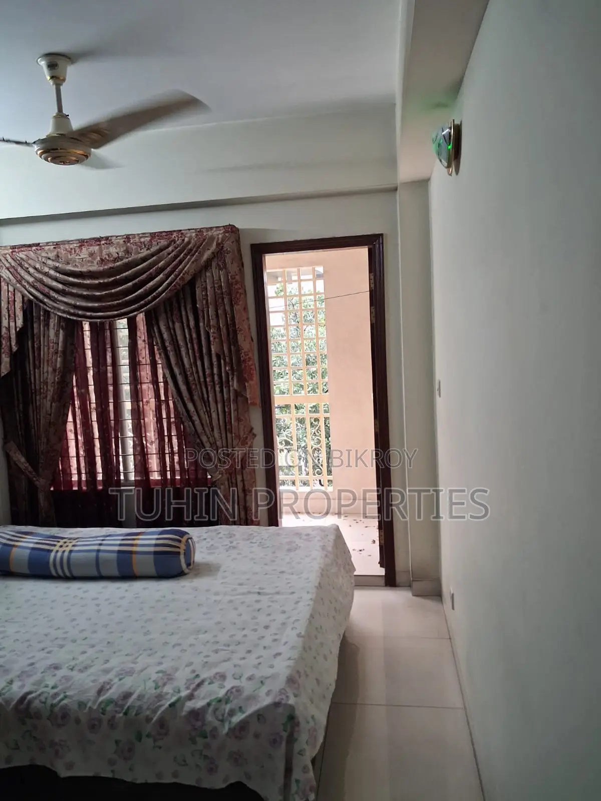 বনানীতে ৩ বেডরুমের অ্যাপার্টমেন্ট বিক্রয়