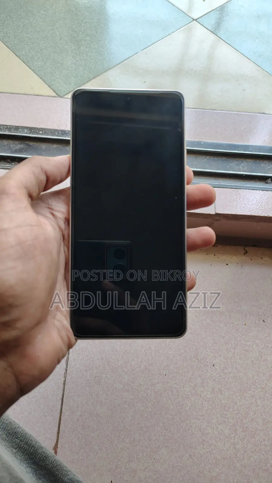আইকিউওও ২৫৬ জিবি রোজ গোল্ড
