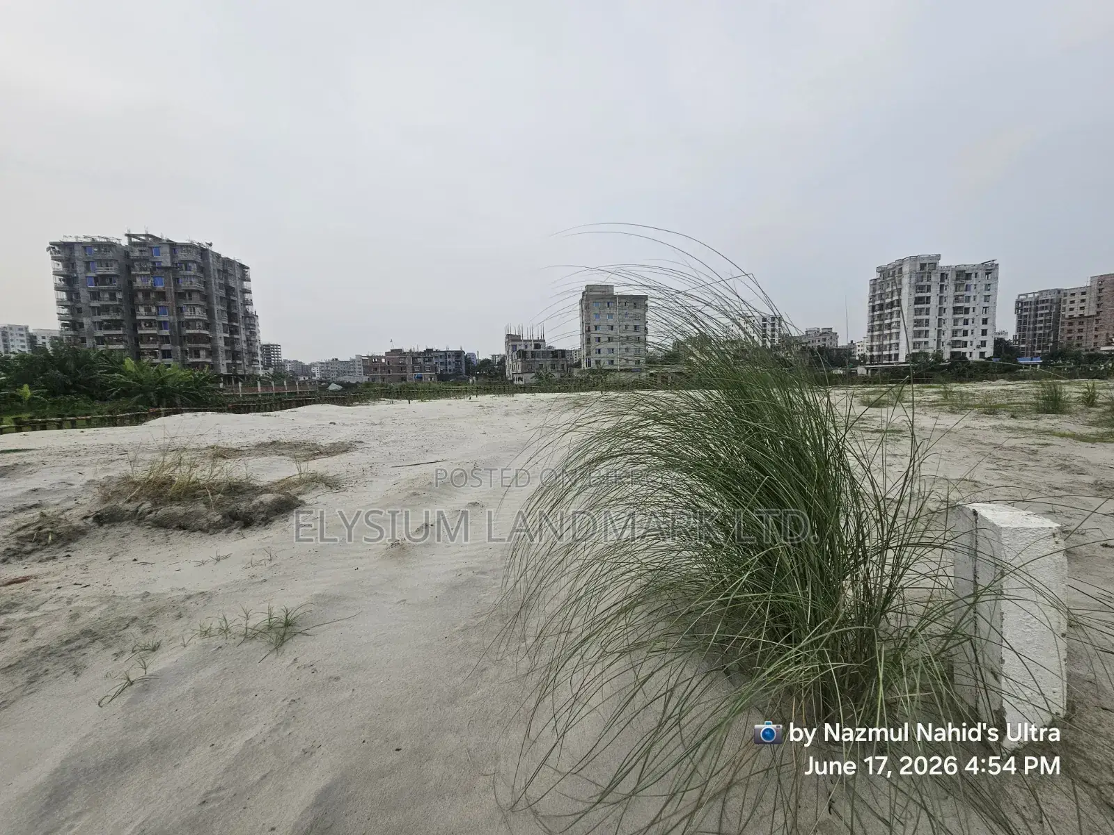 4bdrm Apartment in Trust Green City, Mirpur DOHS for Sale